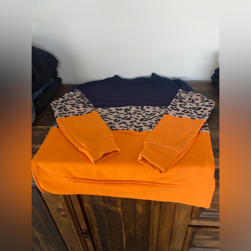 Boutique sweatshirt